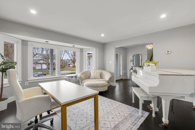 1753 GLASTONBERRY, Potomac, MD 20854