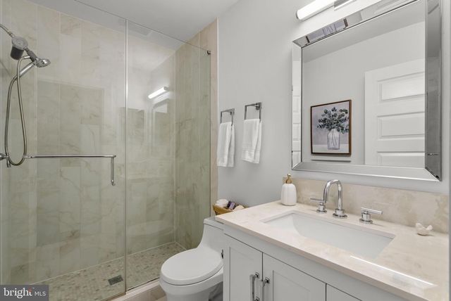 1753 GLASTONBERRY, Potomac, MD 20854