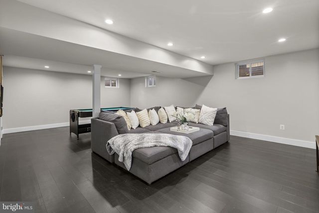 1753 GLASTONBERRY, Potomac, MD 20854