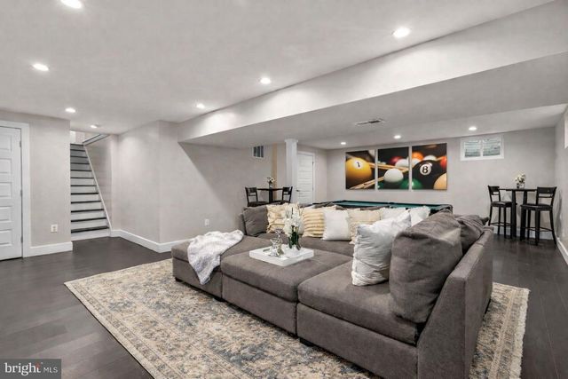 1753 GLASTONBERRY, Potomac, MD 20854