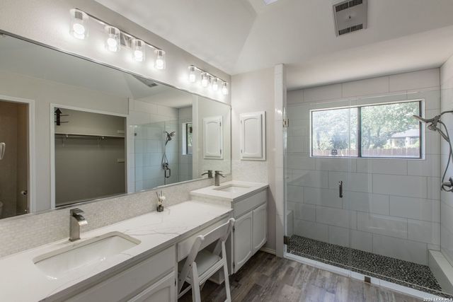 3010 View Oak, San Antonio, TX 78232