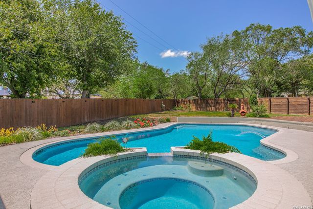 3010 View Oak, San Antonio, TX 78232