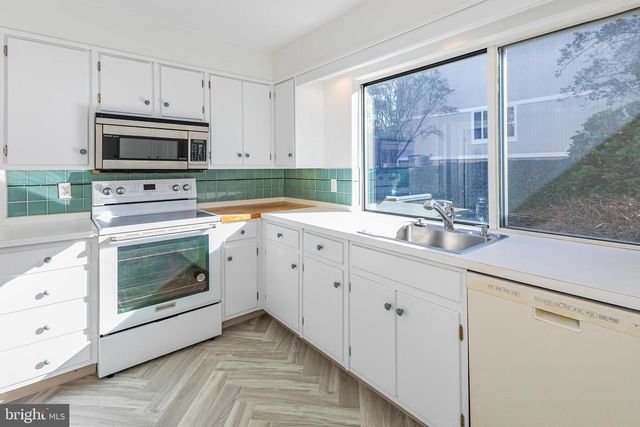 7 GORDON WAY, Princeton, NJ 08540