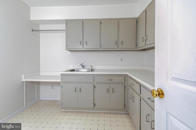 7 GORDON WAY, Princeton, NJ 08540