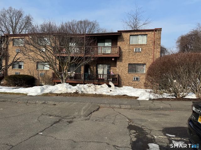 235 Henry Avenue 11J, Stratford, CT 06614