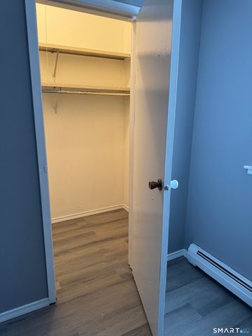 235 Henry Avenue 11J, Stratford, CT 06614