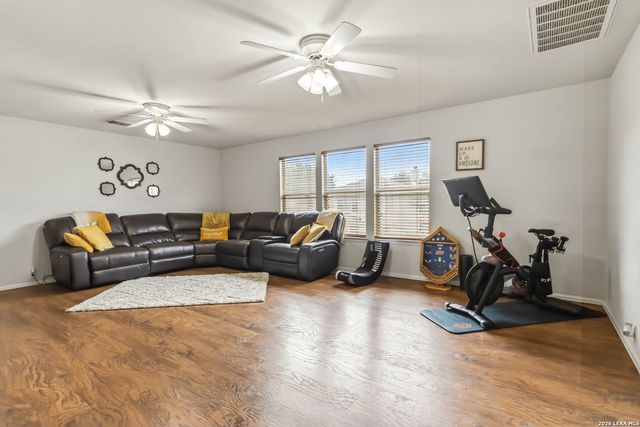 636 SILO ST, Schertz, TX 78154