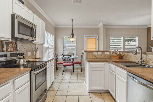 636 SILO ST, Schertz, TX 78154