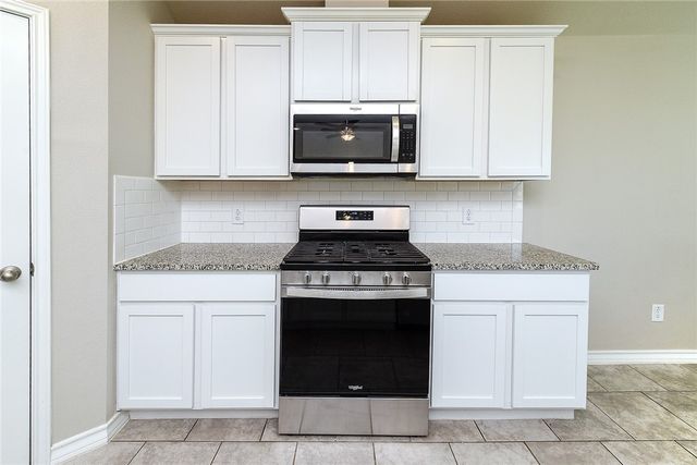 2217 Medusa Dr, Portland, TX 78374