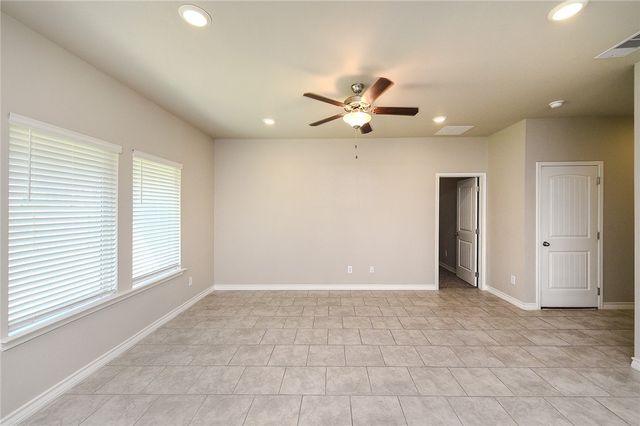 2217 Medusa Dr, Portland, TX 78374