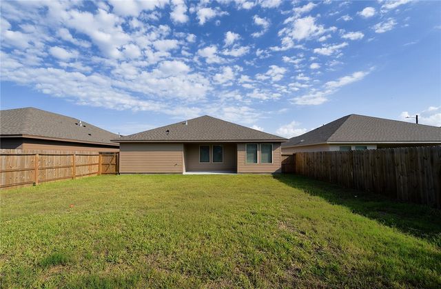2217 Medusa Dr, Portland, TX 78374