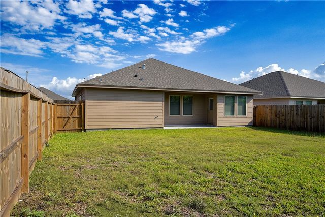 2217 Medusa Dr, Portland, TX 78374