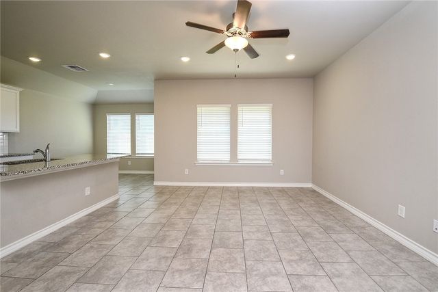 2217 Medusa Dr, Portland, TX 78374