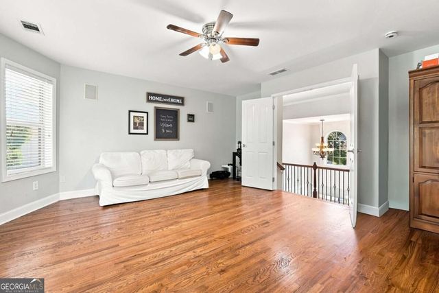 8915 Maple Run Trail, Gainesville, GA 30506