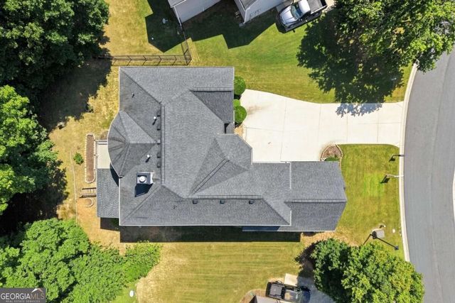 8915 Maple Run Trail, Gainesville, GA 30506