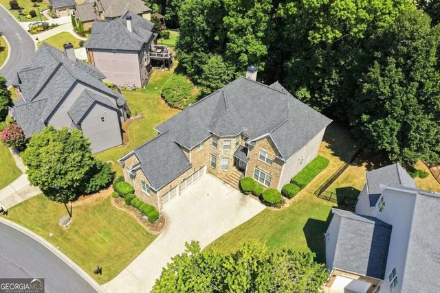 8915 Maple Run Trail, Gainesville, GA 30506