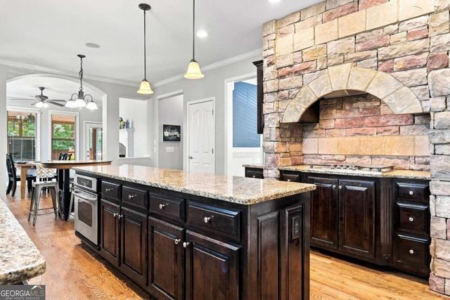 8915 Maple Run Trail, Gainesville, GA 30506