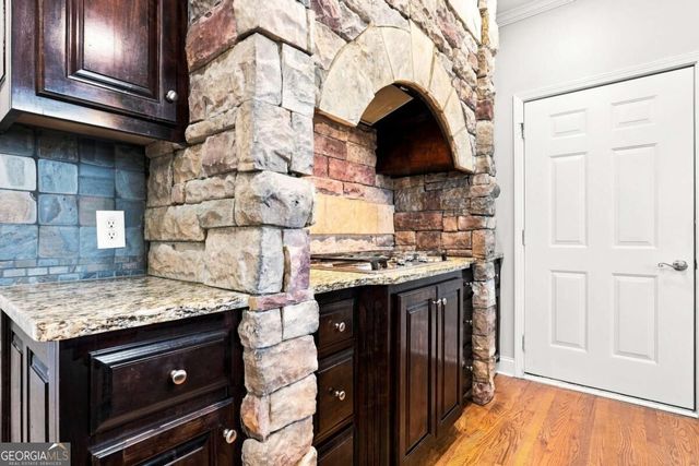 8915 Maple Run Trail, Gainesville, GA 30506