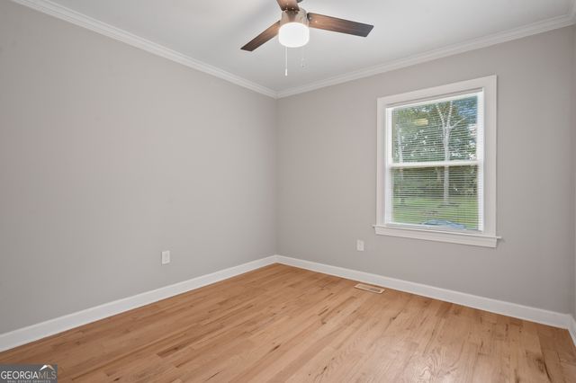 1335 East Washington Avenue, East Point, GA 30344