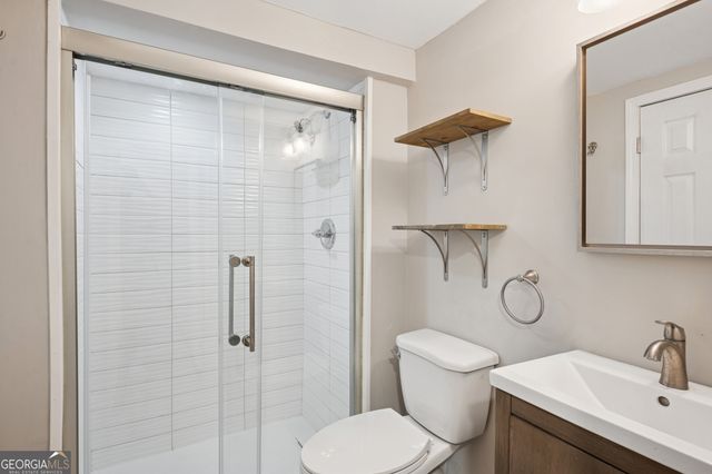 1335 East Washington Avenue, East Point, GA 30344