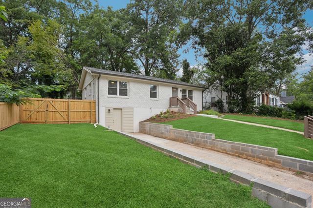 1335 East Washington Avenue, East Point, GA 30344