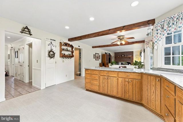 4 MOSS CT, Newark, DE 19711