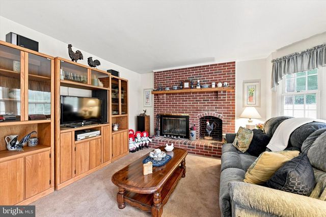 4 MOSS CT, Newark, DE 19711
