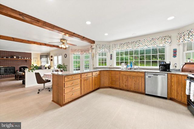 4 MOSS CT, Newark, DE 19711