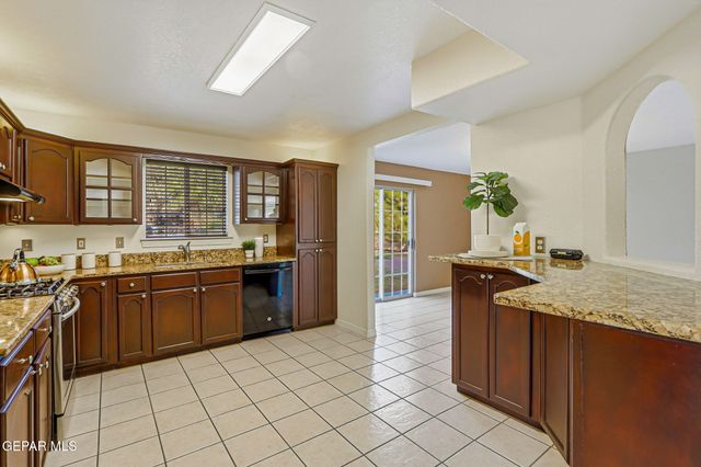 650 Vera Court, El Paso, TX 79932