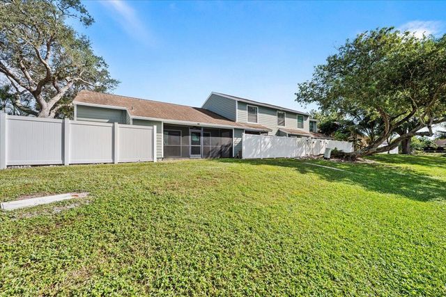 404 Lakewood Court 3a, Jupiter, FL 33458
