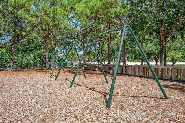 404 Lakewood Court 3a, Jupiter, FL 33458