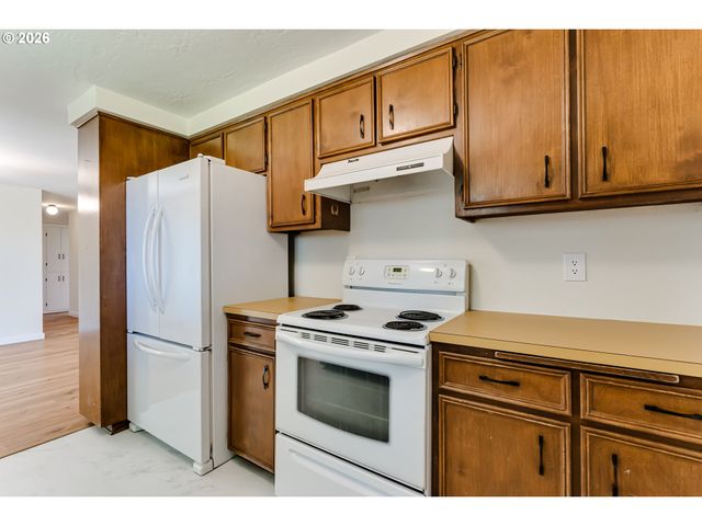 2515 WILLONA Dr, Eugene, OR 97408