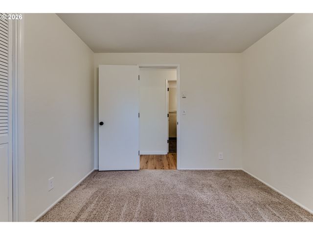 2515 WILLONA Dr, Eugene, OR 97408