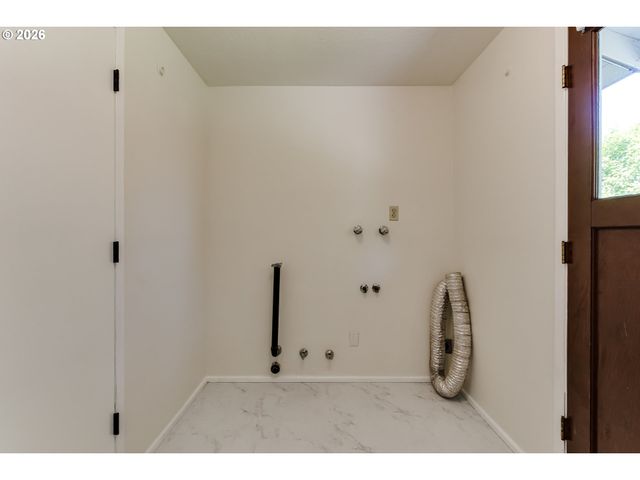 2515 WILLONA Dr, Eugene, OR 97408