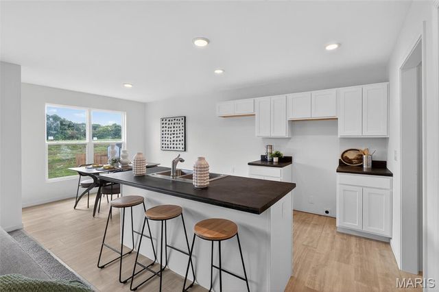 826 Glenbriar, Waterloo, IL 62298