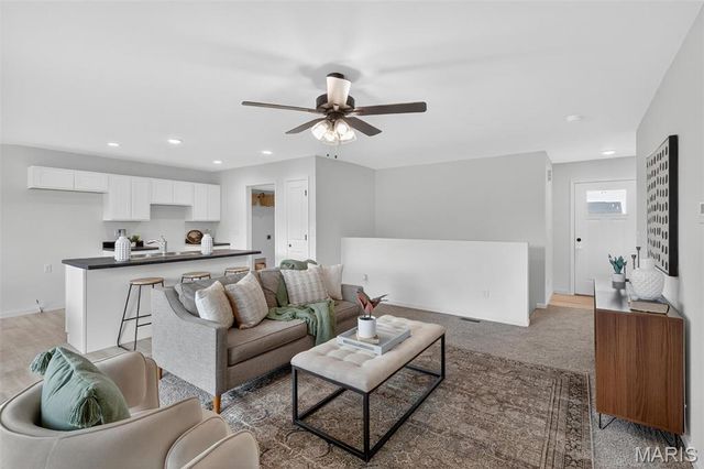 826 Glenbriar, Waterloo, IL 62298