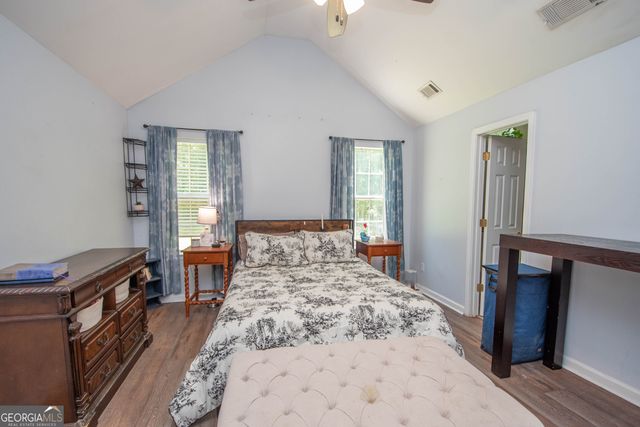 40 Four Oaks Drive, Newnan, GA 30263