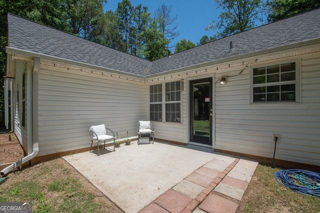 40 Four Oaks Drive, Newnan, GA 30263