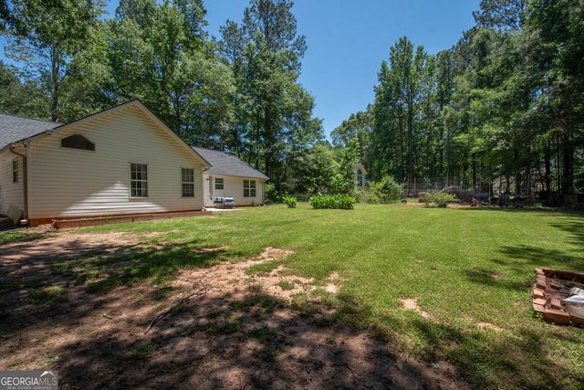 40 Four Oaks Drive, Newnan, GA 30263