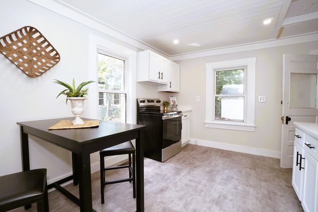 33 Noyes Street, Concord, NH 03301