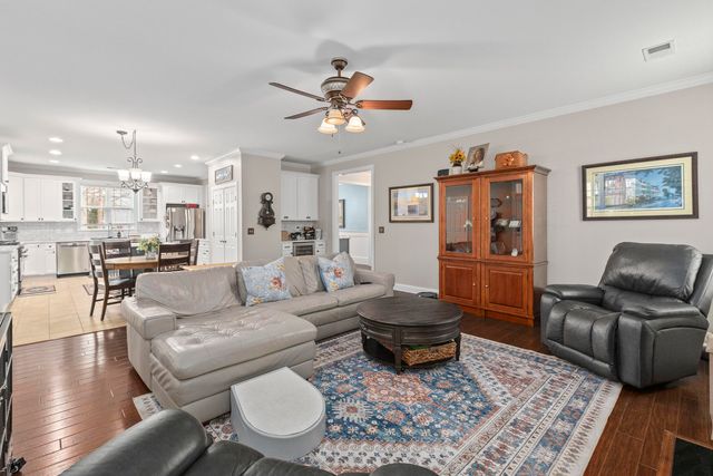 195 Bateaux Drive, Summerville, SC 29483