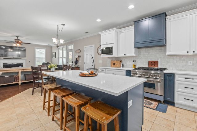 195 Bateaux Drive, Summerville, SC 29483