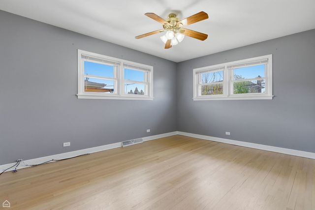 8547 W Winona Street, Chicago, IL 60656