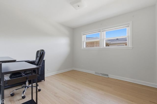 8547 W Winona Street, Chicago, IL 60656
