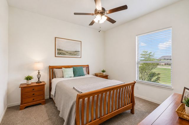 430 Solo Ridge Drive, Waxahachie, TX 75167