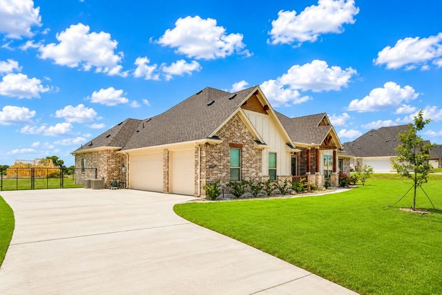 430 Solo Ridge Drive, Waxahachie, TX 75167