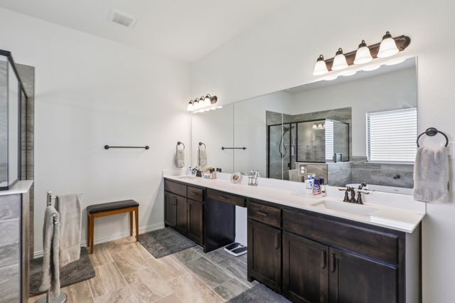 430 Solo Ridge Drive, Waxahachie, TX 75167