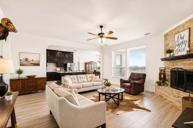 430 Solo Ridge Drive, Waxahachie, TX 75167