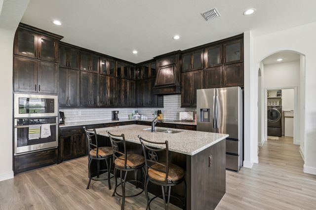430 Solo Ridge Drive, Waxahachie, TX 75167