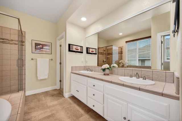 6406 Lobo Dr, Rancho Murieta, CA 95683